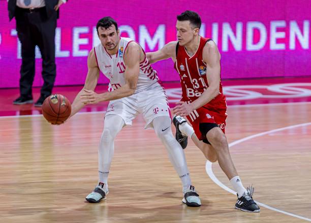 利物浦的战 利物浦的战