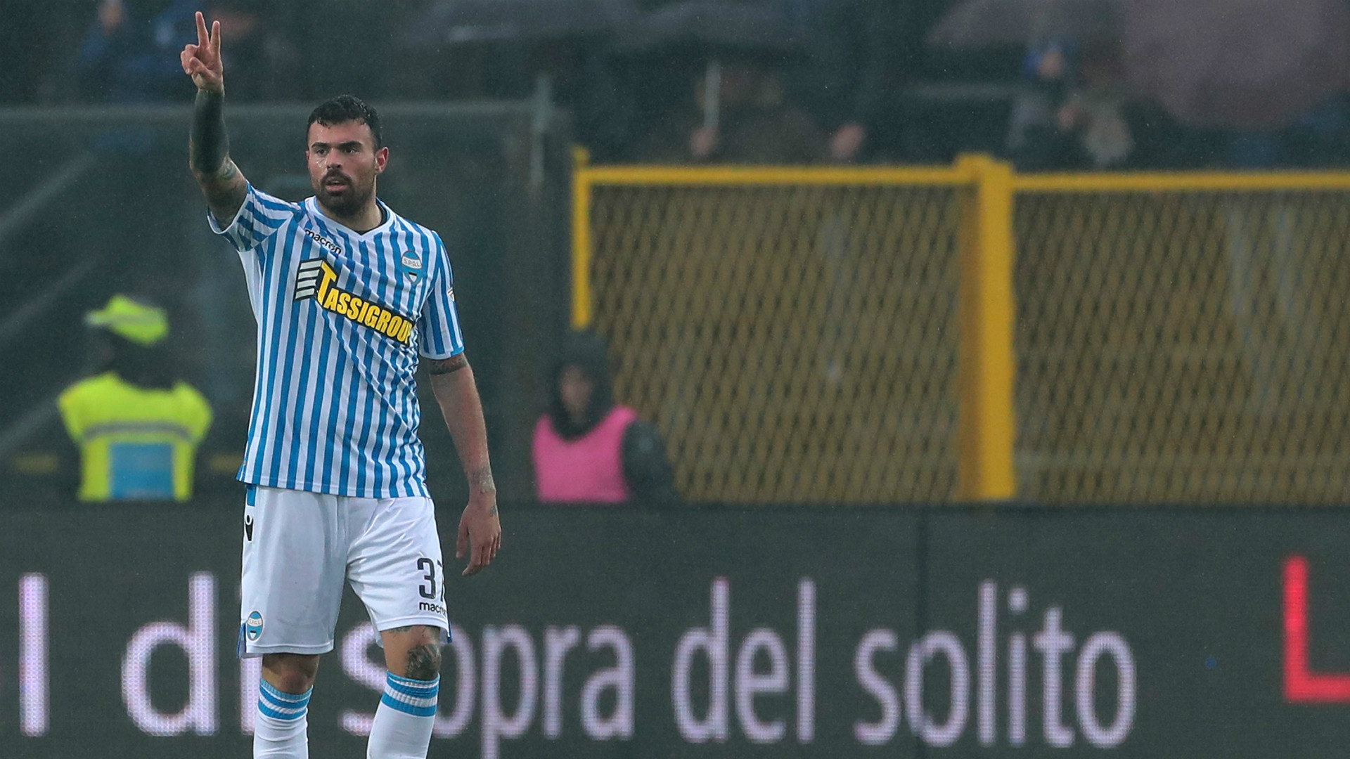 远藤航则是 远藤航则是