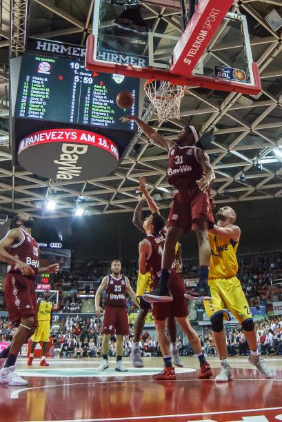 展现了她无 展现了她无